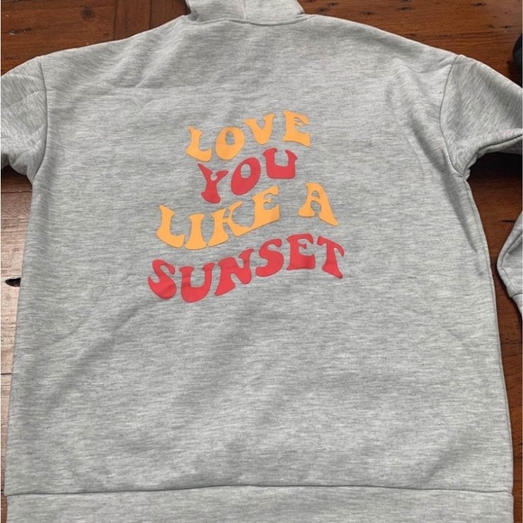 Brand new hoodies - Picture 2 of 3